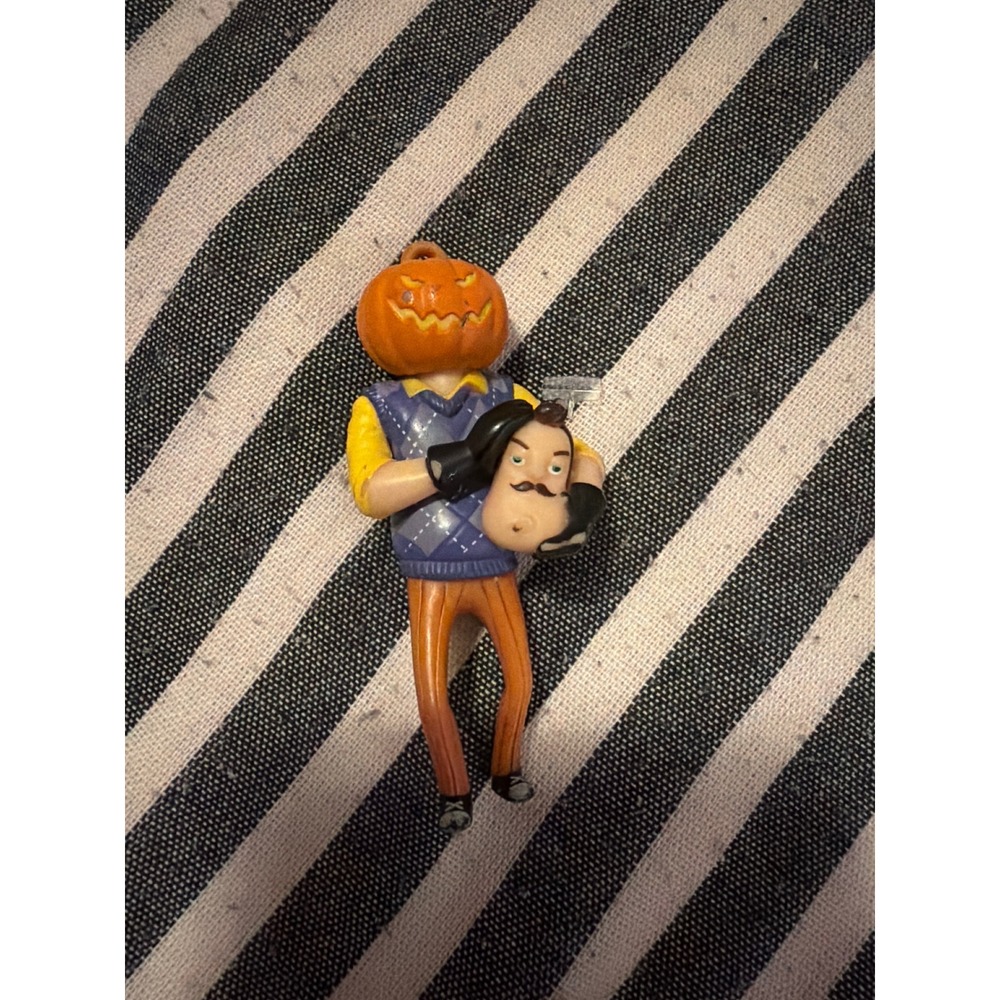 Hello Neighbor Mr Peterson Pumpkin Head Figure Keychain Horror Game Collectible